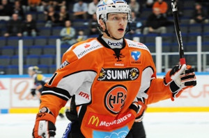 Saulietis un Bērziņš gūst vārtus, ''HPK'' grauj