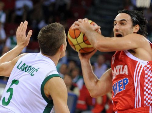 Slovēnija lieliskā spēlē salauž horvātus