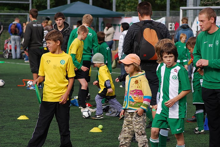Noslēgusies pirmā Futbola mācību diena