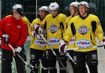 "Dinamo" spēlei pret "SKA" gatavojas pilnā sastāvā