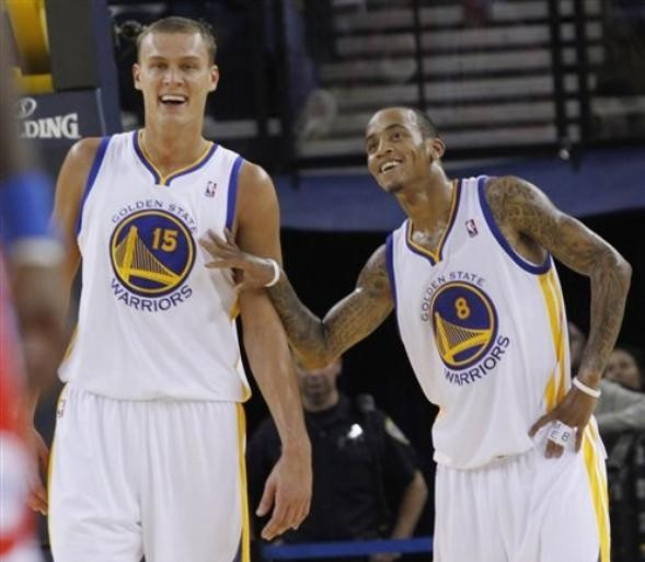 "Warriors" kārtējā uzvara, Biedriņam 8+20