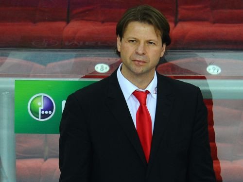 Jasa komanda ar 8:1 pazemo "magņitku"