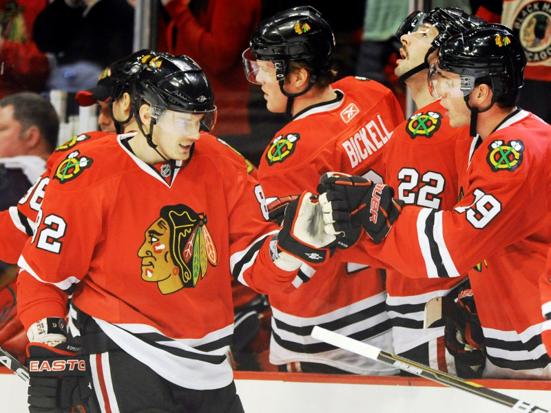 "Blackhawks" rezultatīvā spēlē pieveic "Blues"