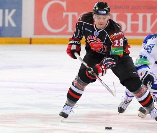 Kuļašs spēcīgākajā metienā pārspēj NHL rekordu, mūsējiem - uzvara