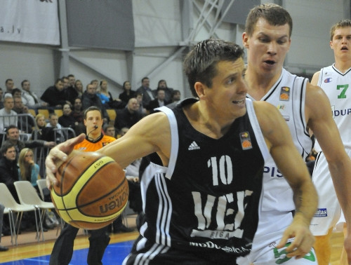 VEF pārliecinoši sāk BBL ceturtdaļfinālu