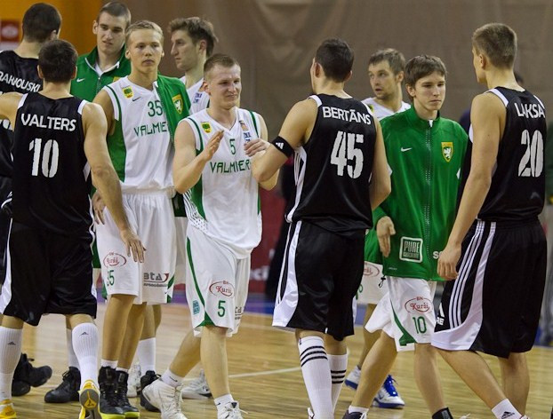 "VEF Juniors" un "Valmieras" spēle pārcelta uz 17. aprīli