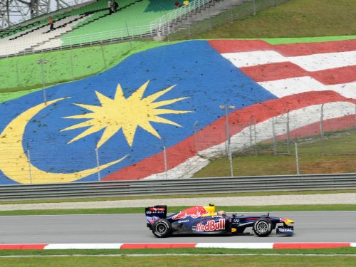 Malaizijas F1 treniņos ātrākais Vēbers