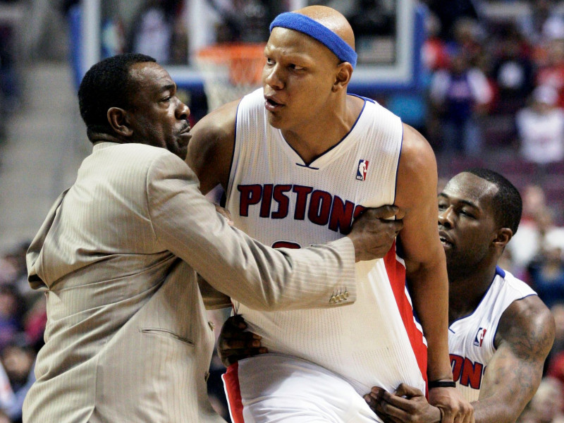 Kašķis NBA spēlē, iesaistās arī apsardze