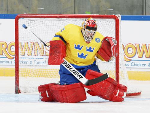 Elites U-18: Vācija un Kanāda sāk pārliecinoši