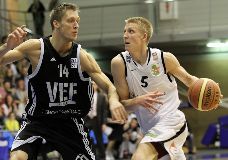 VEF un "Lauvu" dueļa 3. sērija šovakar "Arēnā"