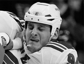 NHL hokejists Dereks Būgārds atrasts miris