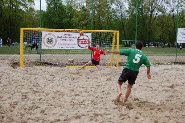 Pludmales čempionātā triumfē "Skonto" futbolisti