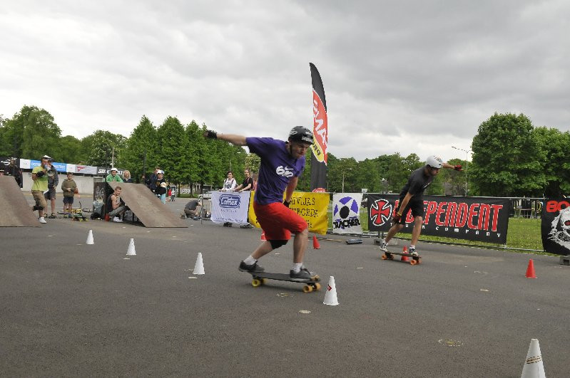 Kuzmins uzvar Rīgas čempionātā skeitbordā