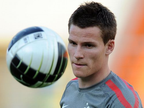 Gameiro pārceļas uz Parīzi, iepērkas arī Ņūkāsla