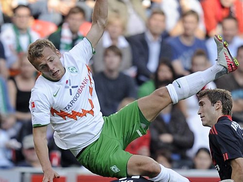 Leverkūzenes "Bayer" izrauj uzvaru pret "Werder"