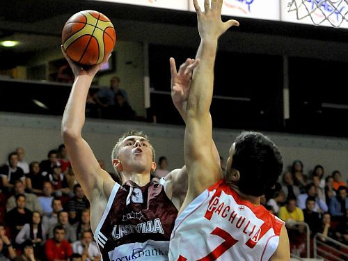 Eiropas čempionātu basketbolā sāks arī trīs ventspilnieki