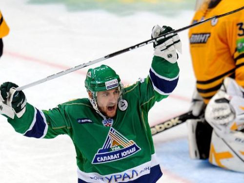 ''Salavat Yulaev'' iegūst ''Lokomotiv'' kausu, ''Lev'' debitē ar zaudējumu