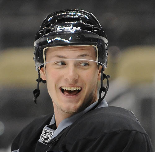 DEL [Varenā Vācijas hokeja līga]: NHL leģions turpina uzbrukt, šoreiz Mets Husejs.