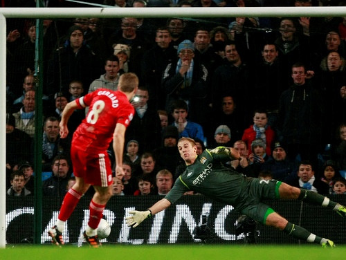 Līgas kauss: "Liverpool" viesos pārspēj "Manchester City"