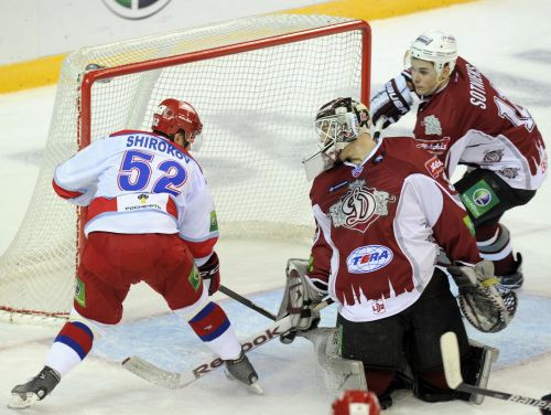 "Dinamo" zaudē un palaiž garām CSKA