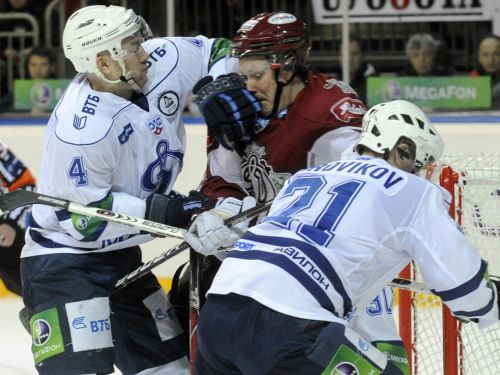 "Dinamo" neizdodas brīnumaini izglābties pret Znaroku