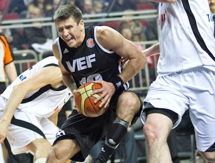 "VEF Rīga" apgriež Samaras "spārnus", uzņem "play-off" kursu