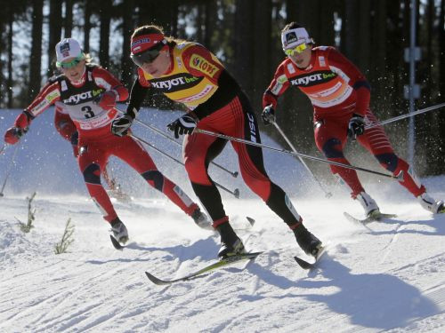 Kovaļčika reabilitējas 10 km, atgriežas PK kopvērtējuma 1. vietā
