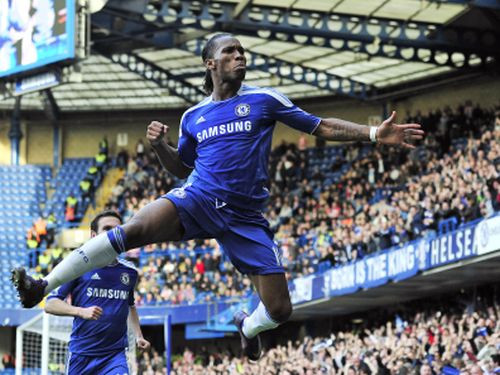 "Chelsea" savā jubilejā vairākumā nospiež "Stoke City", zaudē "Hotspur" un "Liverpool"