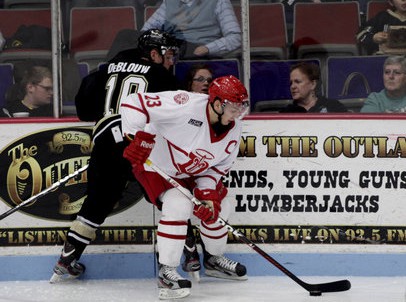 Girgensonam "hat-trick" un uzvara