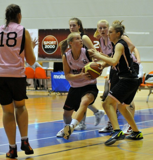 "Kolibri/47. vsk." meitenes uzvar U16 finālturnīrā Jelgavā