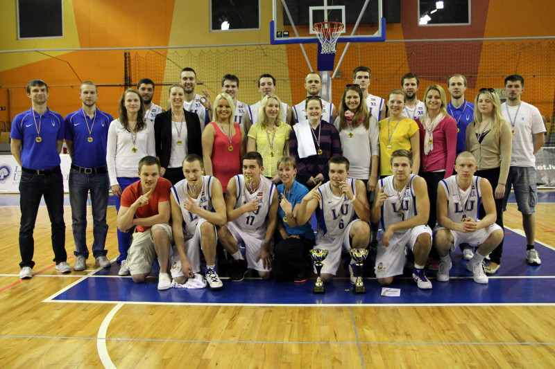 "Aprīļa trakuma" krējumu nosmeļ Latvijas Universitātes basketbolisti