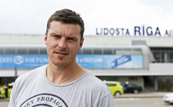 Ivanāns ieradies Rīgā