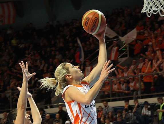Jēkabsone-Žogota atgriežas, Baško-Melnbārdei "double-double"