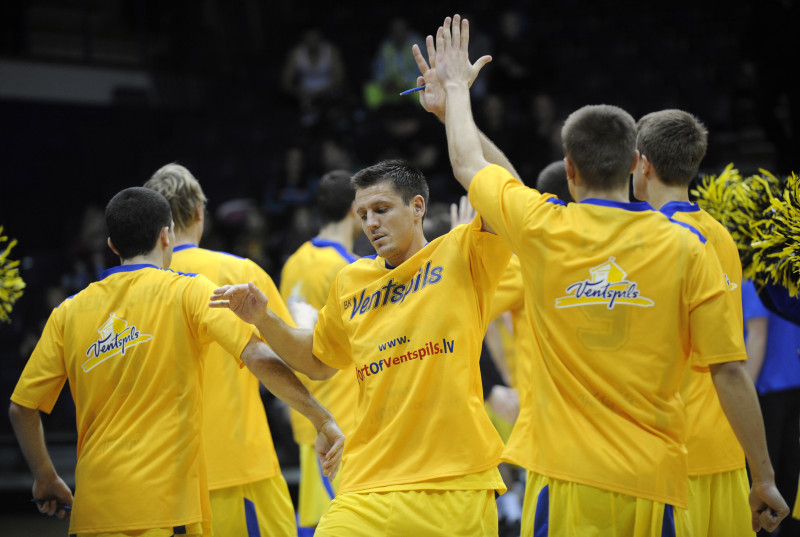 "Ventspils" sakauj somus un turpina perfekti