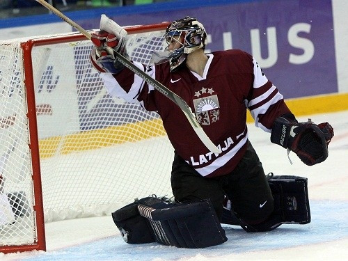 U20 hokejisti zaudē arī zviedriem