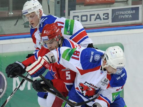 Spruktam piespēle uzvaras vārtos, panākums arī Ozoliņam