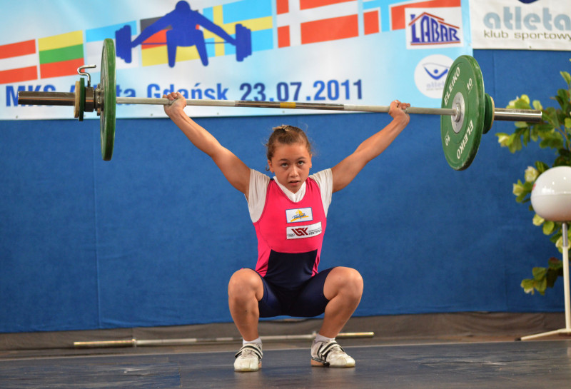 Rebeka Koha labo trīs Latvijas rekordus
