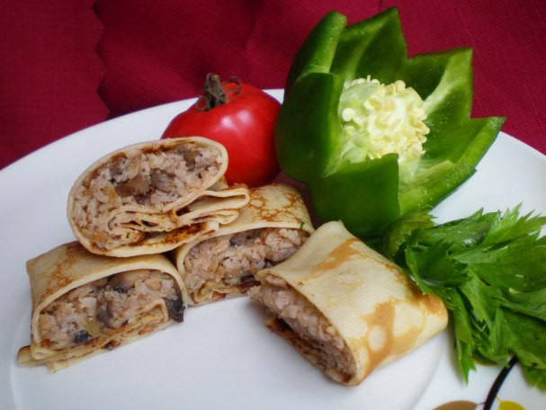 Vegānas pildītās pankūkas ar pieciem dažādiem pildījumiem