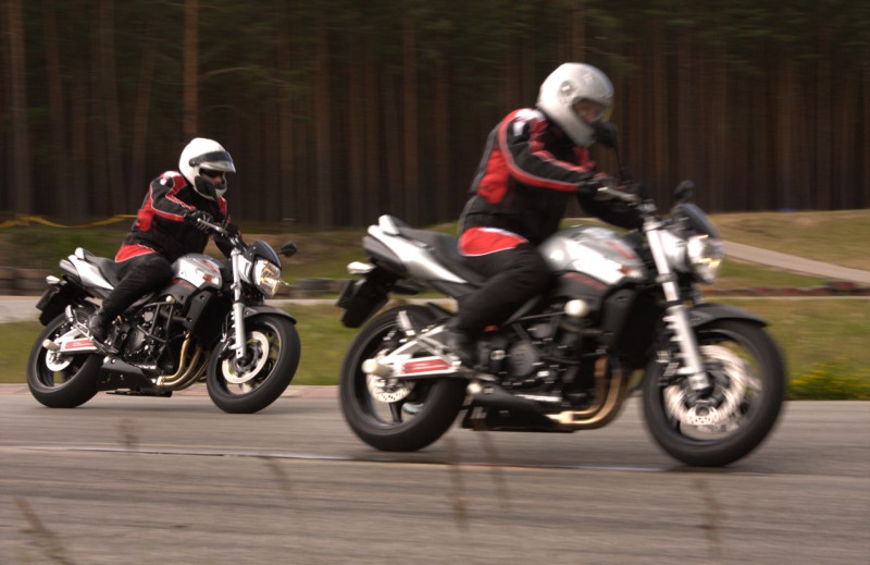 DBS Autoskola atklāj motoapmācības sezonu