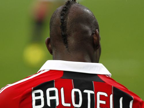 Super Mario nokārto "Milan" uzvaru