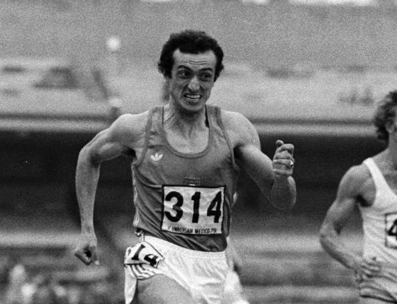 Miris leģendārais itāliešu sprinteris Mennea