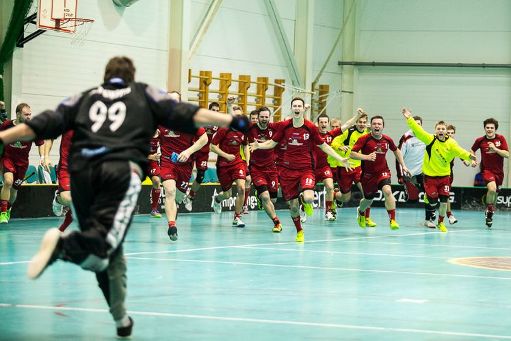 "Lielvārde" izrauj uzvaru un vietu finālā, "Lekrings" izvirzās vadībā