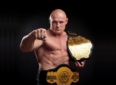 Gluhovs - Latvijas labākais MMA cīkstonis neatkarīgi no svara