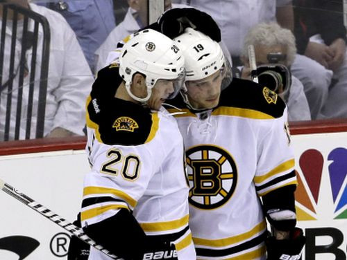 "Bruins" kļūst par savas divīzijas līderi, Daugaviņš nespēlē