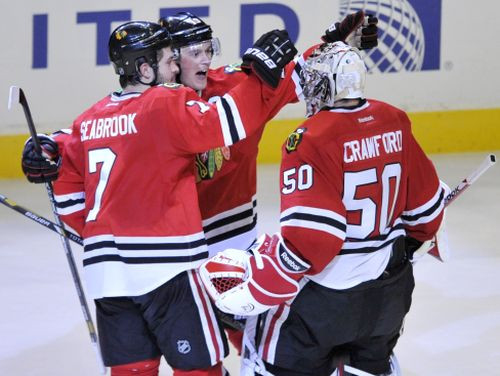 "Blackhawks" izglābjas un bullīšos uzvar "Red Wings"