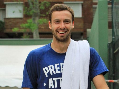 Gulbis viegli sasniedz Barselonas pamatturnīru