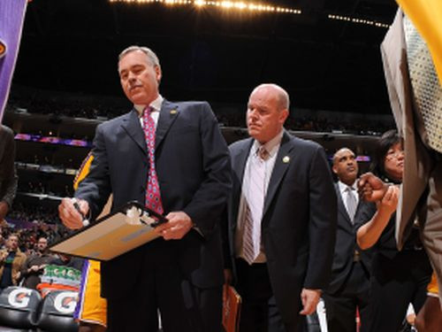 "Bobcats" galvenā trenera amatu uztic "Lakers" trenera palīgam Klifordam