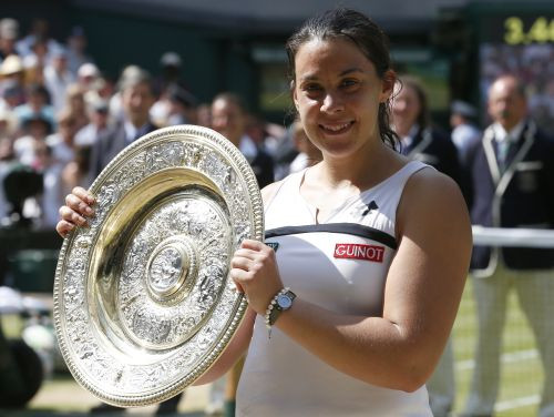 Bartoli sagrauj Liziki un izcīna pirmo "Grand Slam" titulu