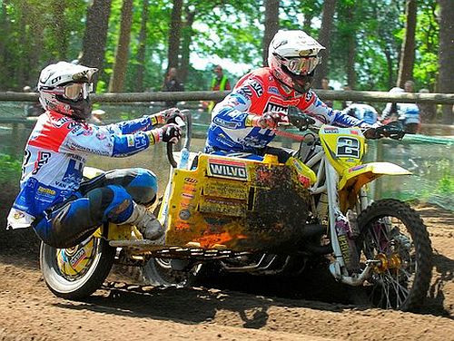 Stupelis triumfē Francijas GP, Daideri atgūst otro vietu