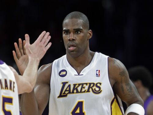 "Clippers" tuvu līguma parakstīšanai ar bijušo "Lakers" spēlētāju Džeimisonu